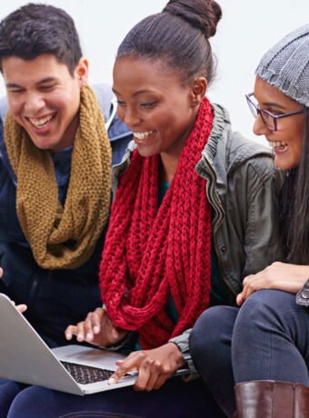 students-with-laptop